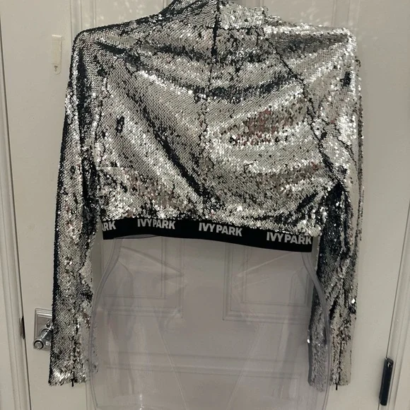 Sequin silver ivy park crop top - Picture 3 of 7